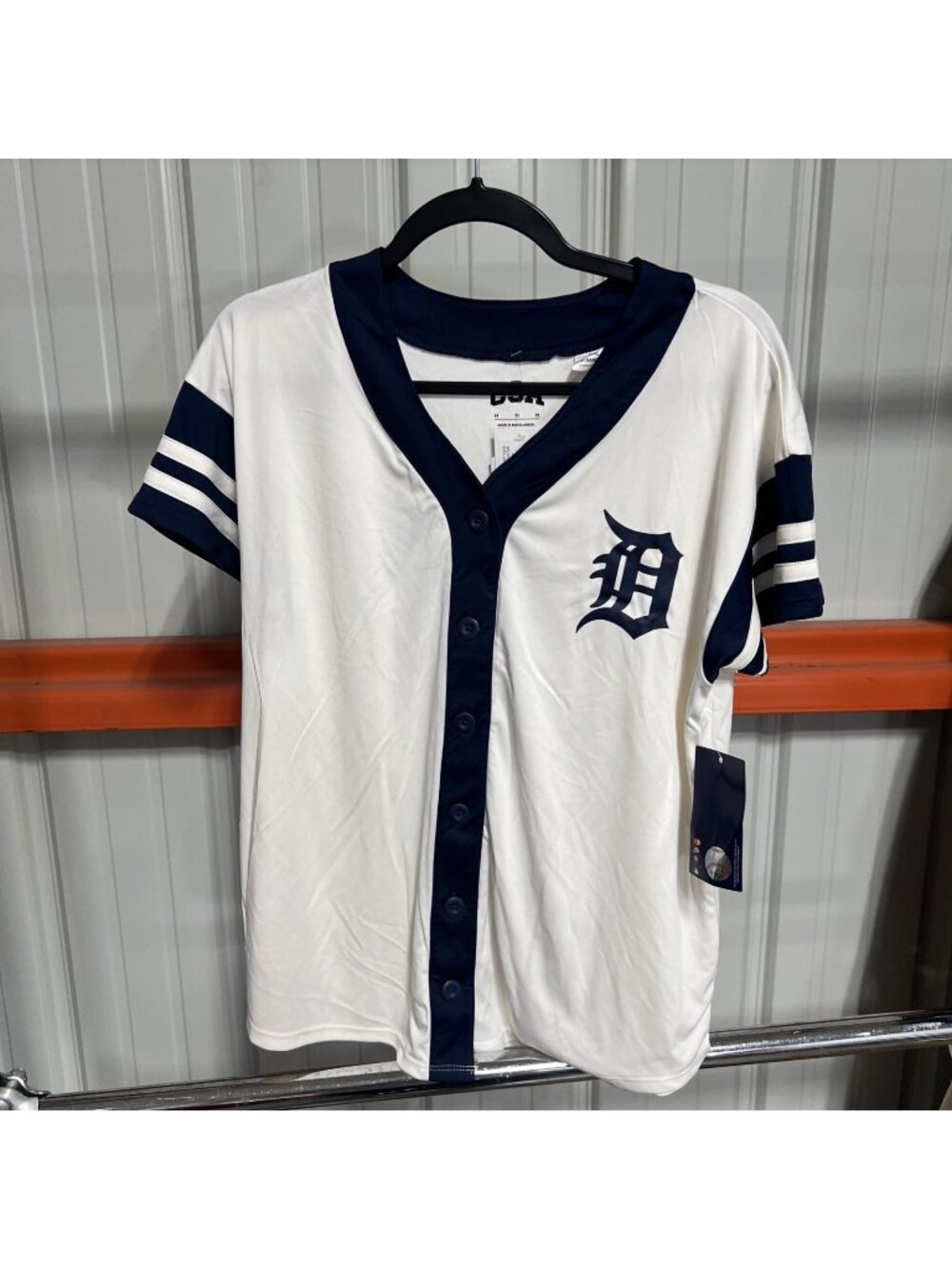 CSA MLB Detroit Tigers White/Navy Blue Button Up Jersey - NWT SIZE M